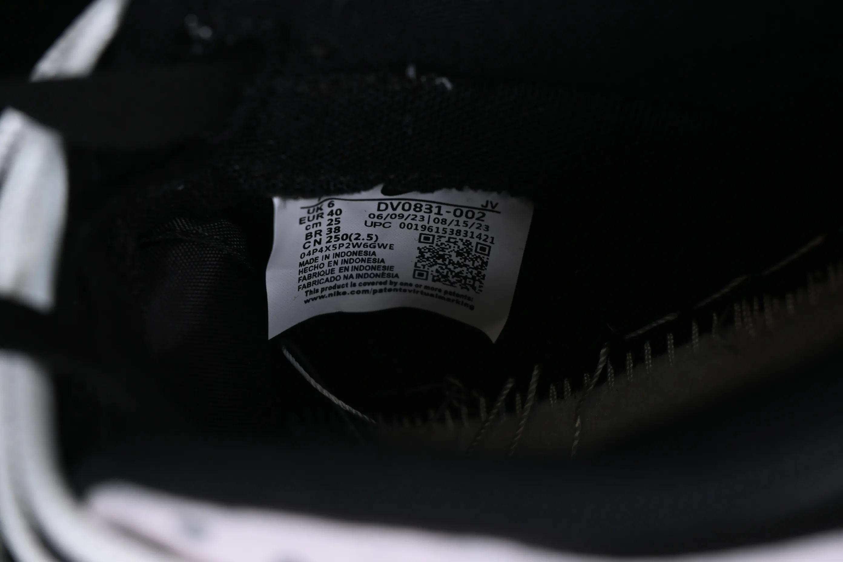 All Categories Nk SB Dunk Series Nk SB Dunk Low Low-top sneakers Nk Dunk Low Mysterious Dark Night Blue-Night Messenger SB strappy low-top casual sneakers DV0831-002